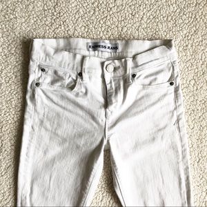 Mid Rise Ripped Jean Leggings